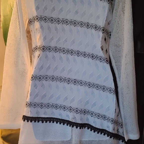 a'reve BEAUTIFUL NEW knit white & black detailed sheer tunic L - Picture 5 of 10